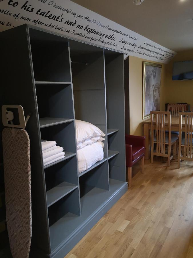 Star Inn Stroud  Eksteriør bilde